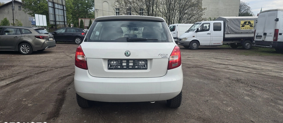 Skoda Fabia cena 14900 przebieg: 180500, rok produkcji 2009 z Narol małe 46